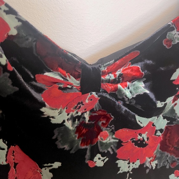 NWT RIXO Bridgette Blouse - Picture 6 of 10